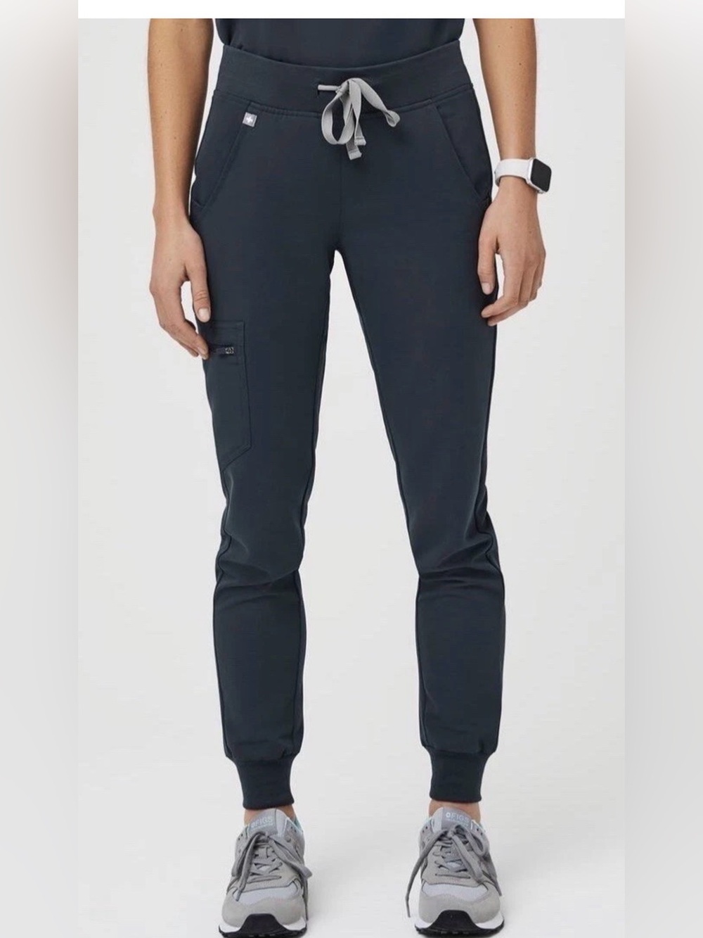 FIGS NWT Zamora 2.0 Scrub Jogger Pants Size S Dark Harbor
